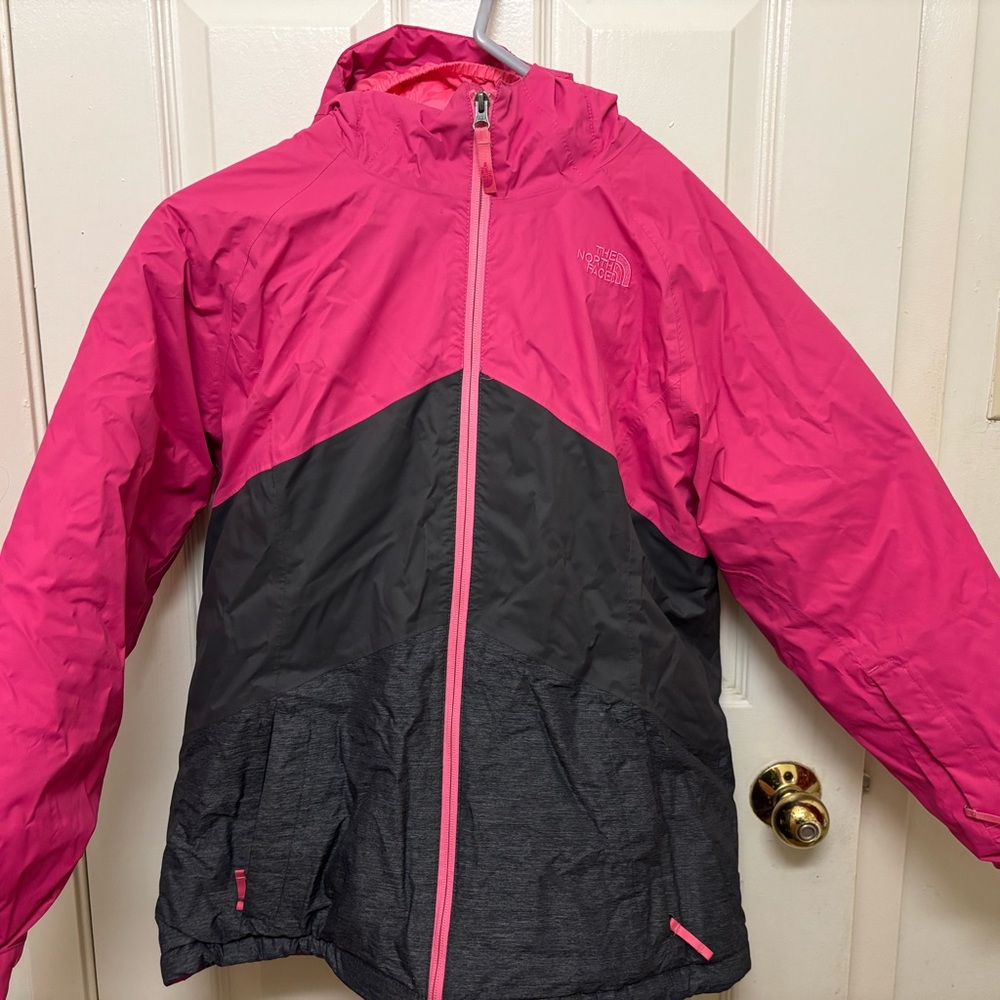 The North Face  big girlsPink and Gray Jacket XL(18)